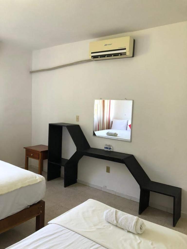 Hotel Los Leones ปาเลงเก ภายนอก รูปภาพ