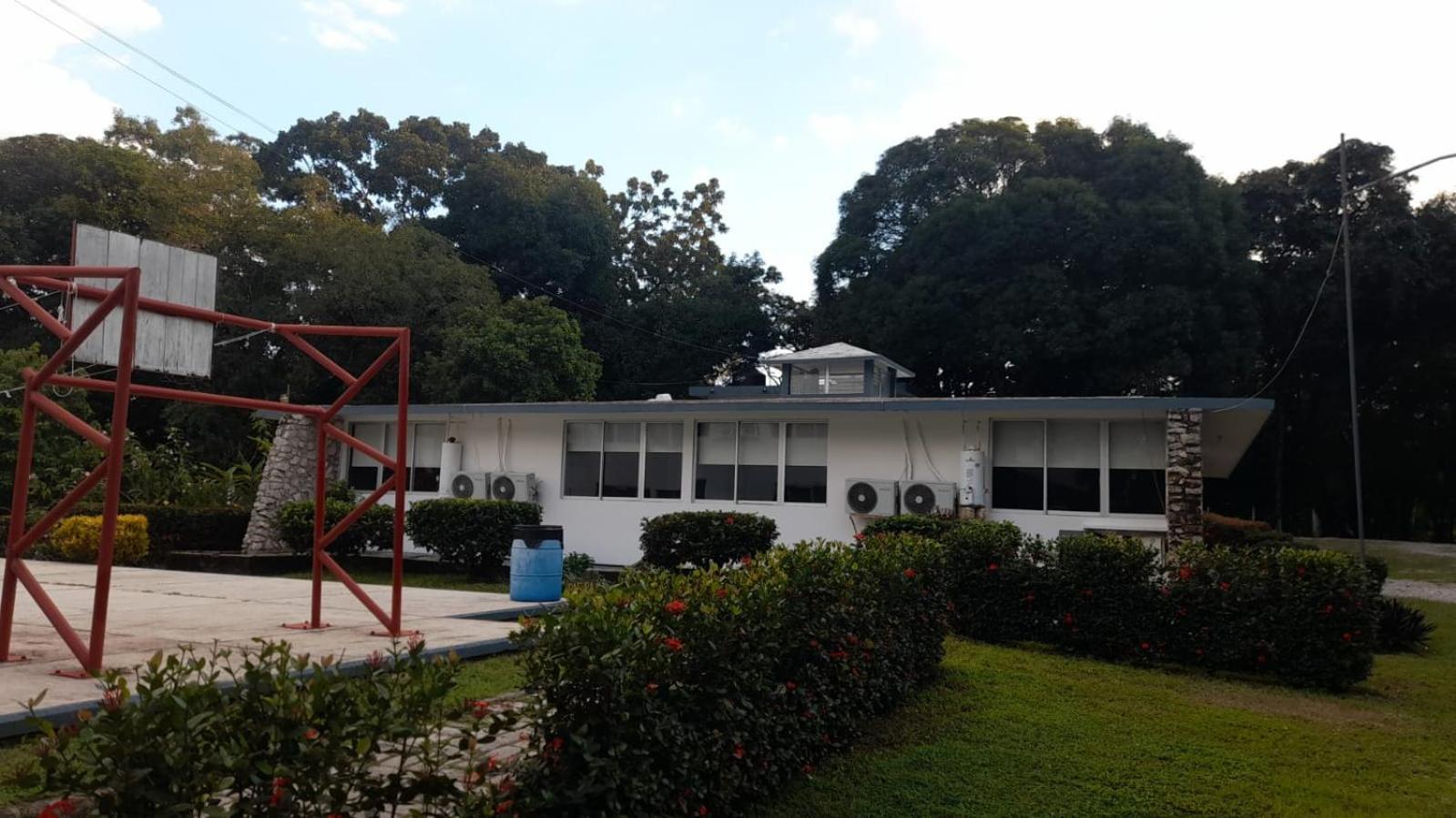Hotel Los Leones ปาเลงเก ภายนอก รูปภาพ